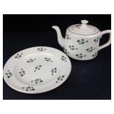 Carrigaline Pottery Co. Ireland Clover Pattern Teapot & Plate Set
