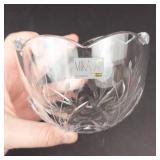 Mikasa Petite Points XY 134/713 Bowl 4 1/2 in Crystal