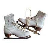 Vintage Canadian Flyer Women's Ice Skates - Size 9