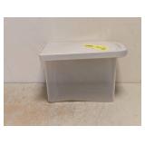NEW 5LBS PET FOOD CONTAINER
