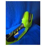 Greenworks 40V Cordless 2-in-1 Trimmer Edger (Gen 2) - 13" Lawn Weed Wacker for Fence & Sidewalk , Lightweight Gas Trimmer Alternative with Auto Feed Spool , 2.0Ah Battery & Charger
