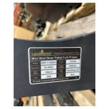 Landhonor Mini Skid Steer Pallet Fork Frame (MPF-11-2000G) Landhonor Mini Skid Steer Pallet Fork Frame (MPF-11-2000G)