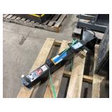 Bulldog 12,500lb Square Jack Bulldog 12,500lb Square Jack