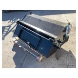 FUTURE Mini Skid Steer Sweeper (FT-BS43) FUTURE Mini Skid Steer Sweeper (FT-BS43)