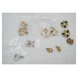 Jewelry Lot: Clip Earrings