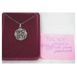 925 N V Chain  Good Luck Emerald Stone Pendant Necklace