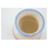 Makaney Navajo large pottery vase 9" tall by 4.5"