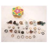 Jewelry Lot: Women