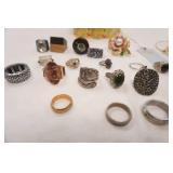 Jewelry Lot: Women