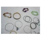 Jewelry Lot: Women
