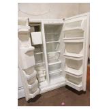 Whirlpool side-by-side refrigerator. w/water & ice dispenser