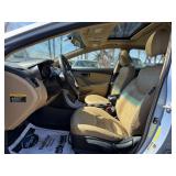 2012 HYUNDAI ELANTRA LIMITED *2 Owner* (NO RESERVE)