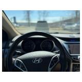 2012 HYUNDAI ELANTRA LIMITED *2 Owner* (NO RESERVE)