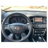2013 NISSAN PATHFINDER SV *No Accidents Reported | 2 Owner | 137k Miles* (NO RESERVE)