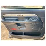 2005 DODGE RAM 1500 SLT *4x4* (NO RESERVE)