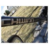 Schwinn Avenue Hybrid Bicycle