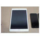 Apple iPad Mini 3 and 4 iPods