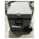 Igloo 52" Roller Cooler One Latch is Broken