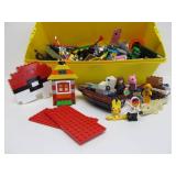 Large Group of Vintage etc LEGO w/Many Figures