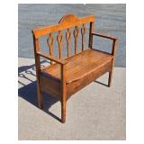 Lovely Vintage Quartersawn Oak Bench w/Storage Seat