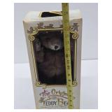 Vintage 1978 IDEAL Teddy Bear - Original Box