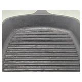 LODGE Cast Iron Square Skillet - 8SGP