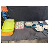 Kitchen Cookware & Serving Set