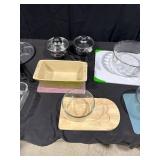 Assorted Kitchen Cookware & Bowls