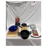 Assorted Kitchen Cookware & Bakeware Lot