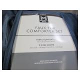 King size faux fur comforter set...