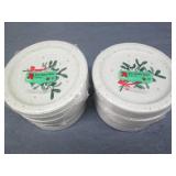 8 40 Count paper plates...