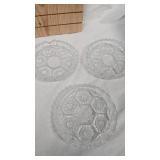 Pyrex 6oz Cups and Metal Frog Décor