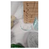 Pyrex 6oz Cups and Metal Frog Décor