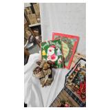 Christmas Décor and Book Lot