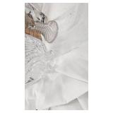 Glas Cake Stand, Kerosene Lamp and Compote Bowl