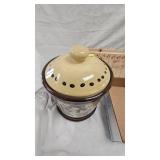 Café Cookie Jar and Minature Tea Set Pieces