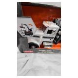 Peter Built Model 367 Logging Semi Trailer 1:16