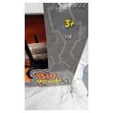 Peter Built Model 367 Logging Semi Trailer 1:16