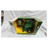 John Deere 560R Baler