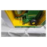 John Deere 560R Baler