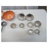 Lot of Vintage Measuring Cups and Baking Molds