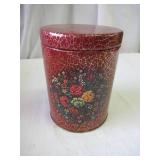 Lot of Vintage Tin ware: Tin Cans, Tin Wall Art, Tin Garbage Cans, Trays, 1 decorative box with lid