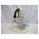 Vintage 1940s General Electric 3 Beater Stand Mixer Collectible