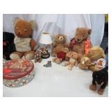 Lot of Teddy Bears & Teddy Bear Lamp. 1986 Santa Bear