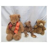 Lot of Teddy Bears & Teddy Bear Lamp. 1986 Santa Bear