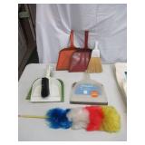 Lot of Vintage Cleaning Tools: Dustpans, Dishrack & Drainer