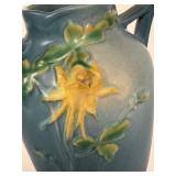 L3 - Vintage Roseville Columbine Vase - 1940
