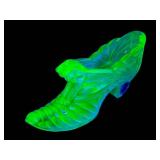 M2 - Fenton Uranium Glass Slipper - Vintage