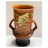 O2 - Vintage Roseville Freesia Vase - 1945