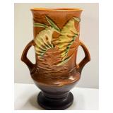 O2 - Vintage Roseville Freesia Vase - 1945